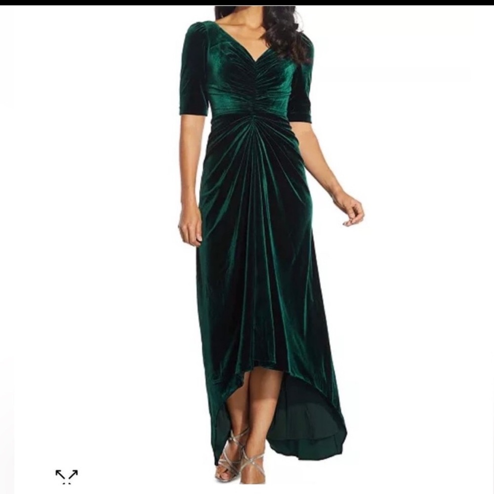 NWT Adrianna Papell Emerald Green‎ Velvet High Low Gown Size 6 Formal